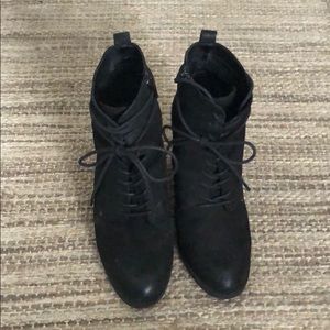 ALDO Black Suede Heeled Booties Size 8.5 / Eur 39